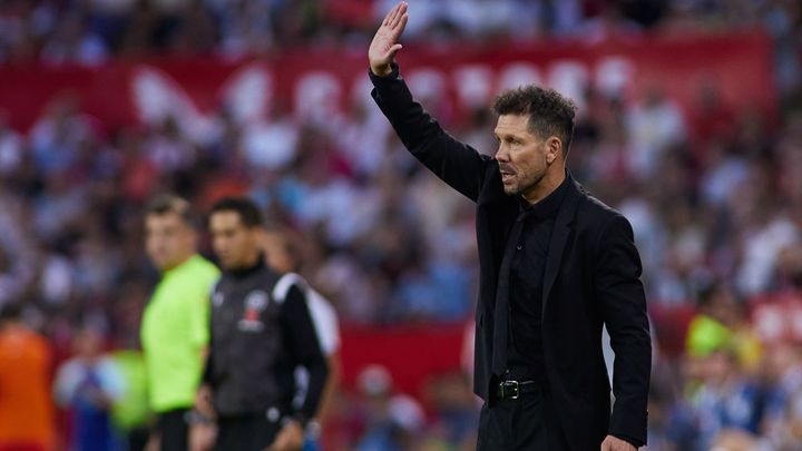 El entrenador rojiblanco Diego Pablo Simeone durante el Sevilla-Atlético de Madrid / EUROPA PRESS