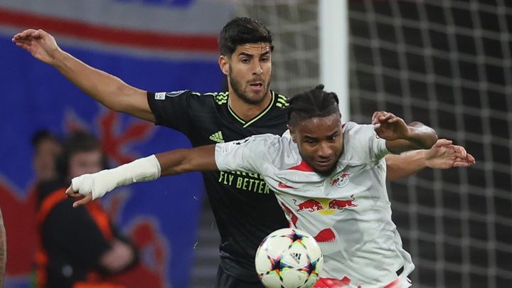 Marco Asensio ante el Leipzig / EFE