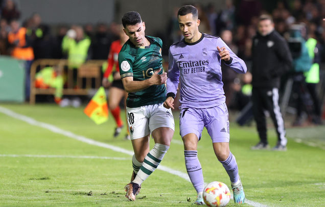 Lucas Vázquez ante el Cacereño / EFE