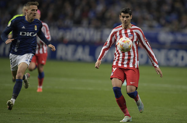 Morata ante Oviedo / EFE