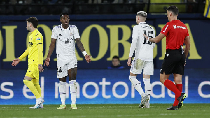 Vinicius ante el Villarreal / EFE