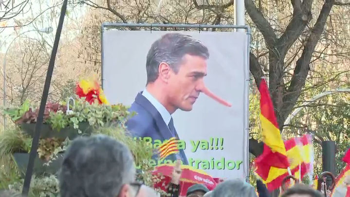 Concentración en Cibeles / Telemadrid