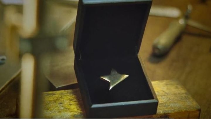 Estrella de cuatro puntas / @cff_olympia