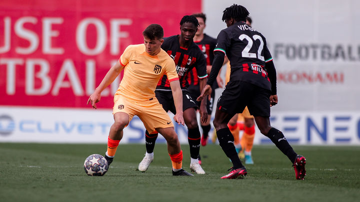Milan - Atlético de Madrid / @ATLETIACADEMIA