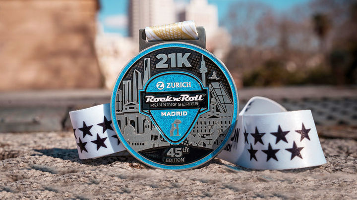 Medalla Medio Maratón / @RNRmadmaraton