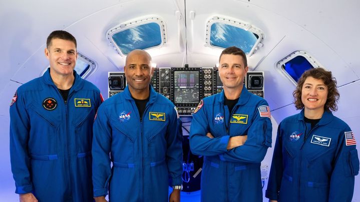 La tripulación del Artemis II en un simulador Orion en el Centro Espacial Johnson de la NASA en Houston / NASA