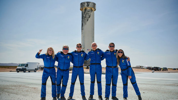 La tripulación del NS22: Clint Kelly, Sara Sabry, Mário Ferreira, Vanessa O'Brien, Steve Young y Coby Cotton / Blue Origin