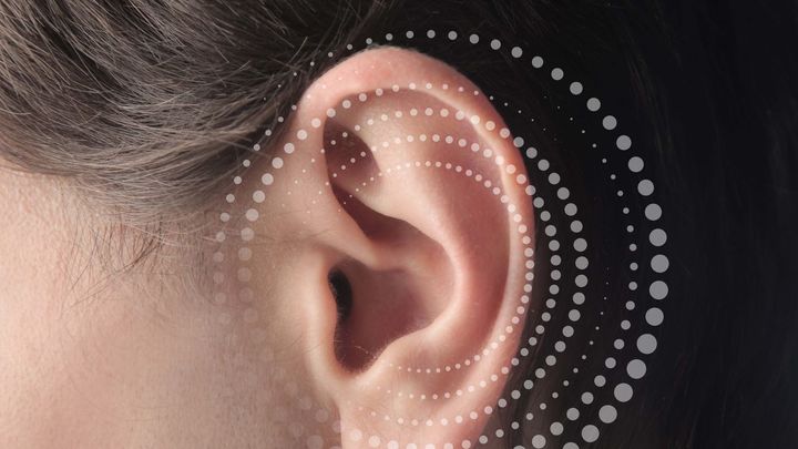 Para prevenir otitis hay que evitar que el agua entre en el oído / EUROPA PRESS