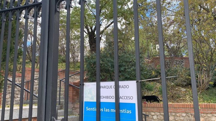 El Retiro cerrado durante una ola de calor / EUROPA PRESS