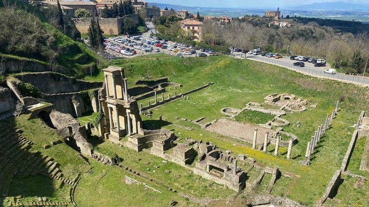 El anfiteatro romano de Volterra / Redacción