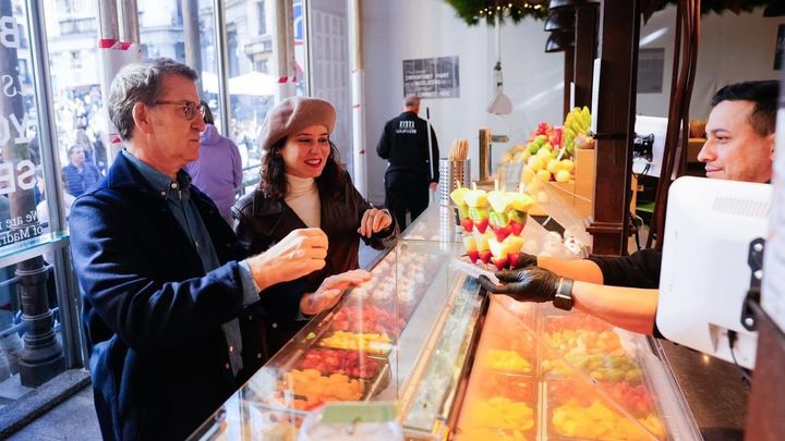 Ayuso y Feijoo en el mercado / COMUNIDAD DE MADRID