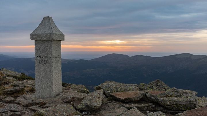 Hito junto a la cima del pico Peñalara, Sierra de Guadarrama / EUROPA PRESS