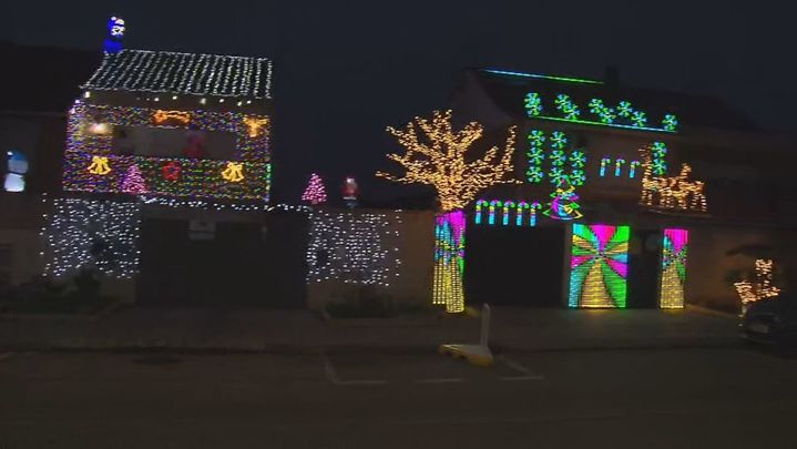 Casas iluminadas en Rivas / Telemadrid