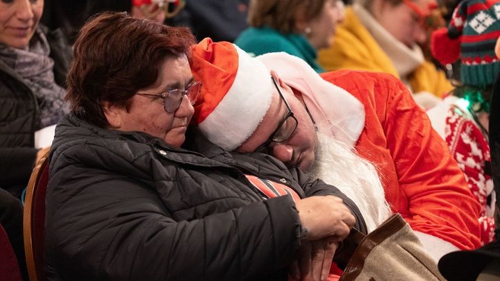 Echando una cabezadita en el Teatro Real / EUROPA PRESS