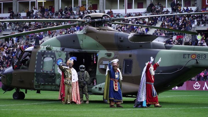 Los Reyes Magos llegan en helicóptero / EUROPA PRESS