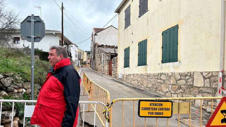 La Comunidad soterra la red de baja tensión y telefonía del casco urbano de Redueña / @ComunidadMadrid