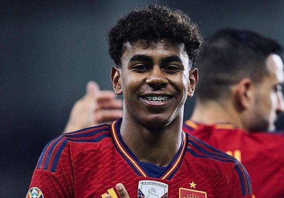 Lamine Yamal / @LAMINEYAMAL