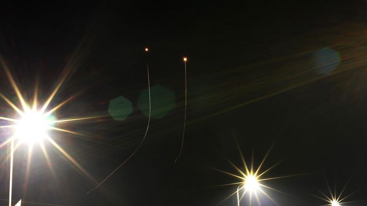 Israel intercepta la mayor parte de misiles y drones lanzados por Irán / EFE