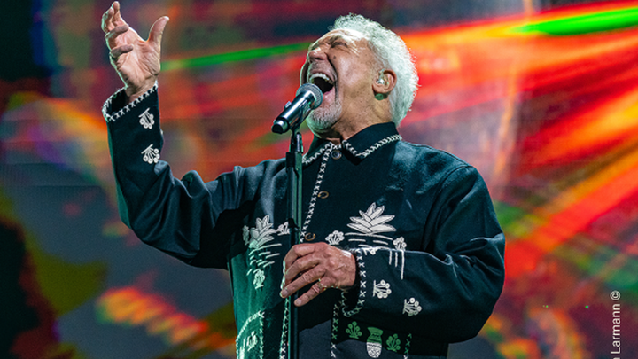 Tom Jones / NOCHESDELBOTÁNICO