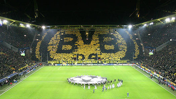 Signal Iduna Park de Dortmund / BORUSSIA DORTMUND