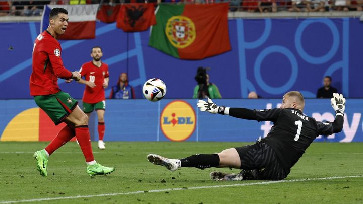 Cristiano Ronaldo ante Chequia / EFE