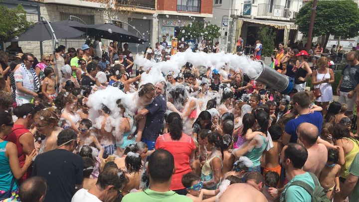 Juegos acuáticos en las fiestas de Soto del Real / Ayuntamiento de Soto del Real