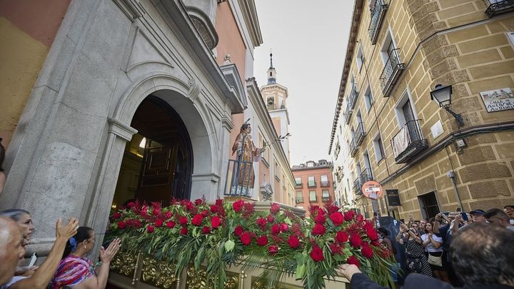 Procesión en honor de San Lorenzo en Madrid / Europa Press
