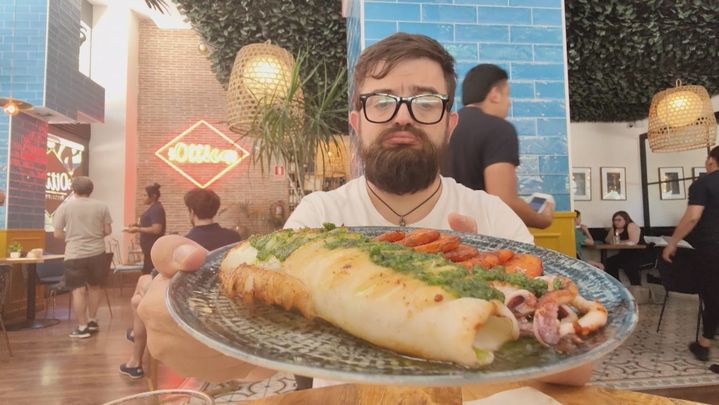 cocituber en un restaurante del barrio de prosperidad / TELEMADRID
