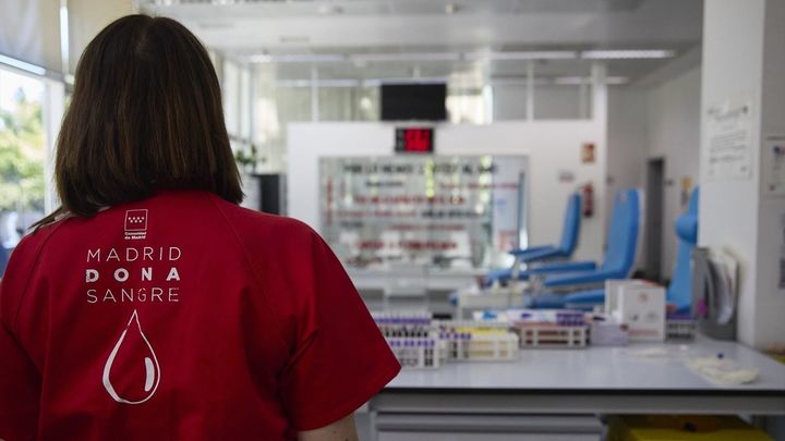 Una enfermera en las instalaciones del Centro de Transfusión de la Comunidad de Madrid / EUROPA PRESS