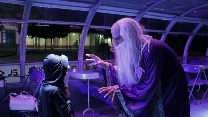 Barco El Curiosity / Barco Turístico Aranjuez