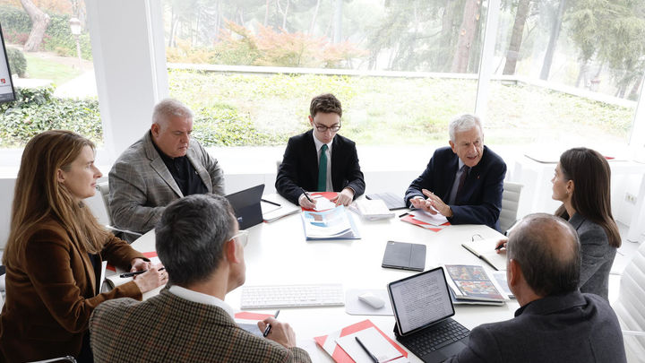 La reina se reúne con entidades que atienden a víctimas de la DANA / EFE