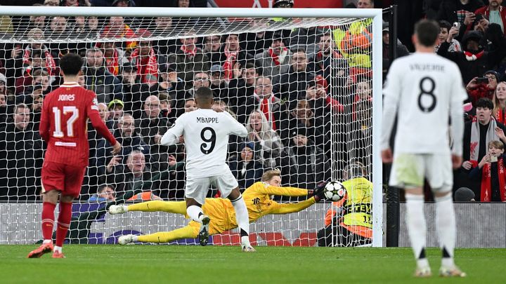 Mnbppé fallá un penalti / EFE