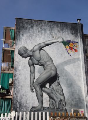 'Discóbolo', de Diego As, en una de las fachadas de Fuenlabrada / AYTO FUENLABRADA