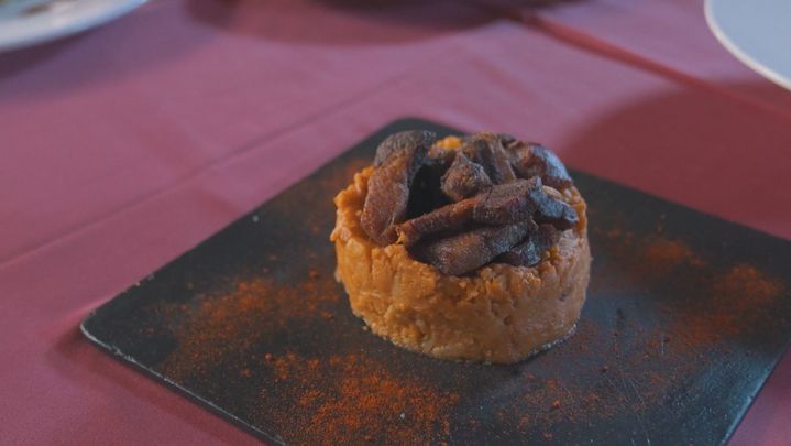 Patatas revolconas / Redacción