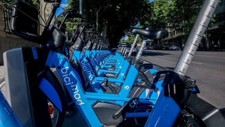 Varias bicicletas aparcadas / EUROPA PRESS