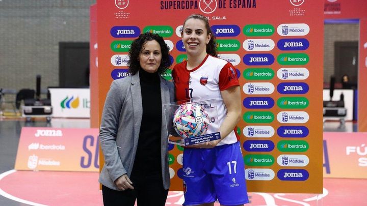 Laura Córdoba, MVP / FUTSI ATLETICO