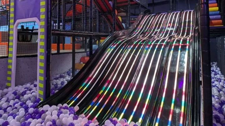 Hop Galaxy / @hopgalaxybarajas