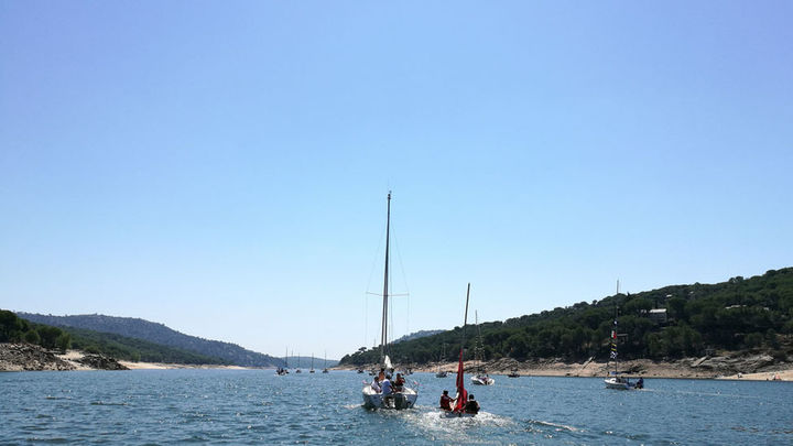 Deportes de vela en el Pantano de San Juan / Comunidad de Madrid