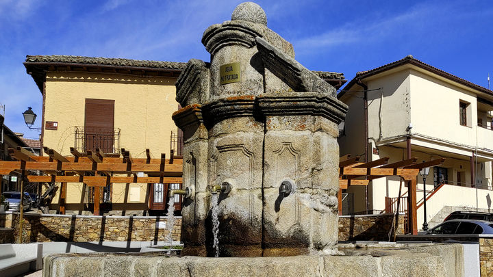 Pilón en Montejo de la Sierra / Comunidad de Madrid