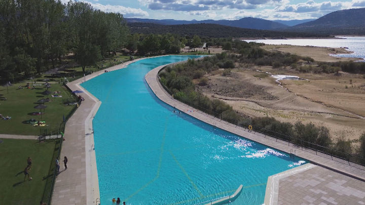 Piscina de Buitrago de Lozoya / TELEMADRID