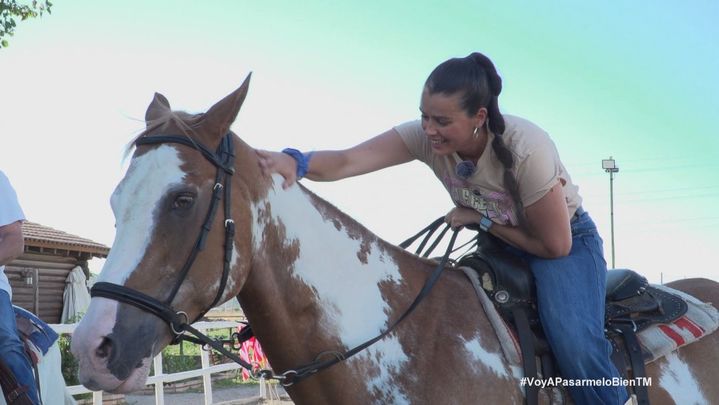 La Potra Salvaje, Isabel Aaiún, a caballo / TELEMADRID
