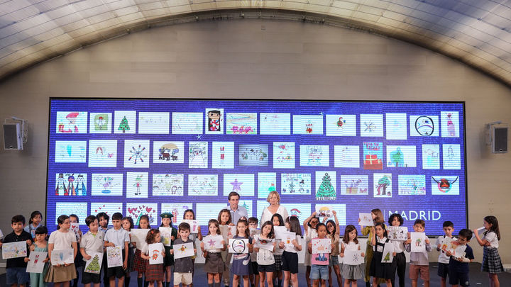 Dibujos de niños y niñas se transforman en luces de navidad / EUROPA PRESS