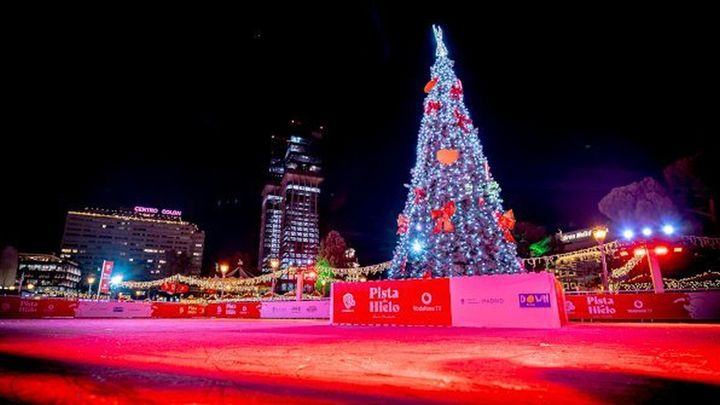 Pista de hielo de la plaza Colón / AYUNTAMIENTO DE MADRID