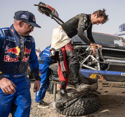 Coche de Nani Roma / @DAKAR