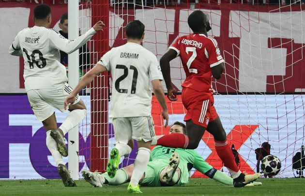 Mbappé marca un gol al Bayern / EFE