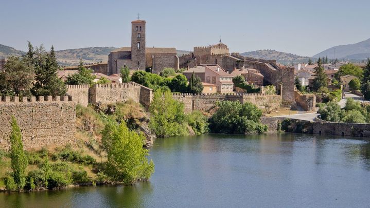 Buitrago del Lozoya / Carlos Delgado |WIKIPEDIA